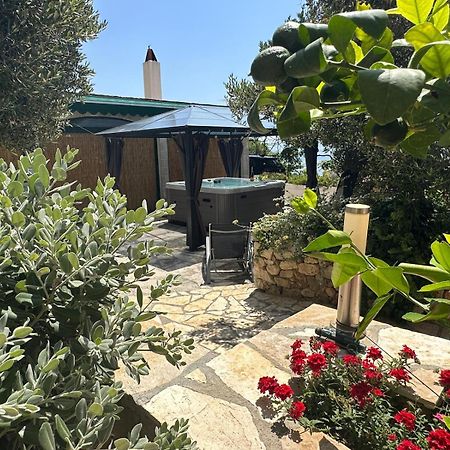 Vacation House Marin With Jacuzzi - Bol, Brac ภายนอก รูปภาพ