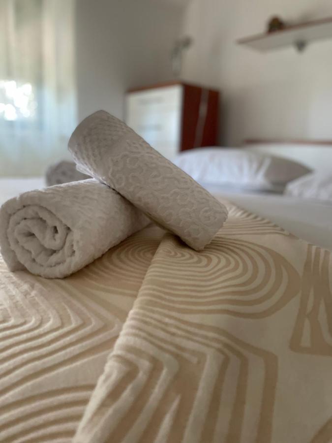 Vacation House Marin With Jacuzzi - Bol, Brac ภายนอก รูปภาพ