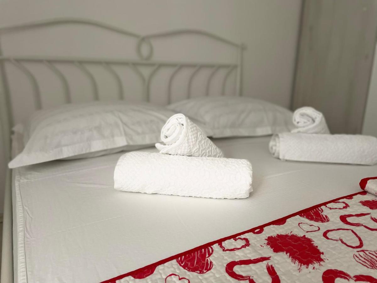 Vacation House Marin With Jacuzzi - Bol, Brac ภายนอก รูปภาพ