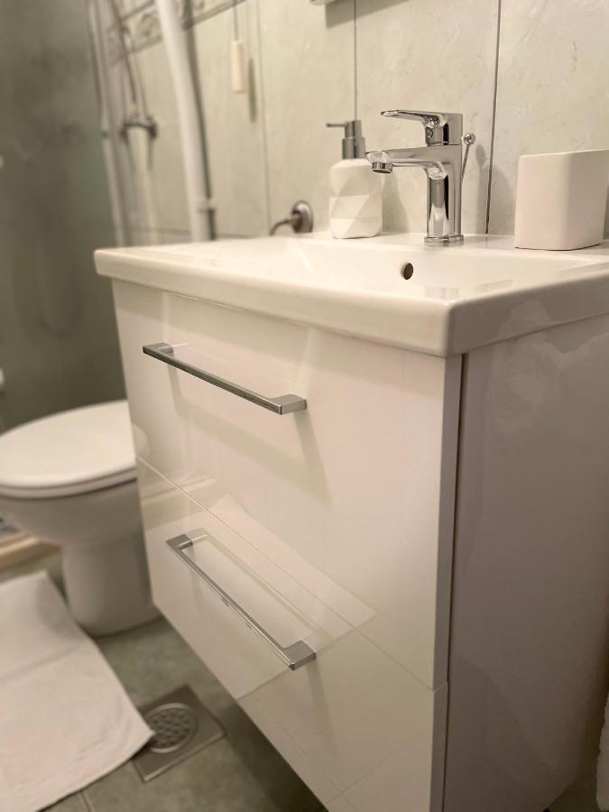 Vacation House Marin With Jacuzzi - Bol, Brac ภายนอก รูปภาพ